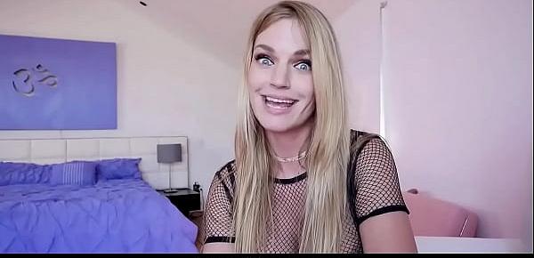  Sexy Cougar Stepmom Fucked By Young Stud